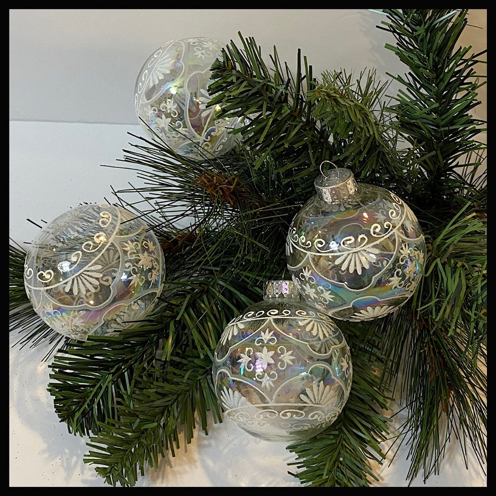 Set of 4 Glass Christmas Ornaments